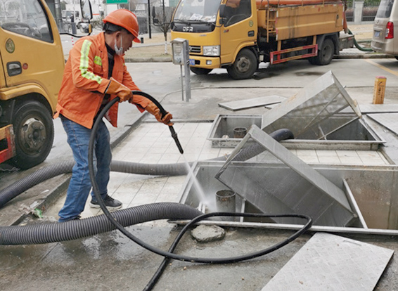 革吉隔油池清理